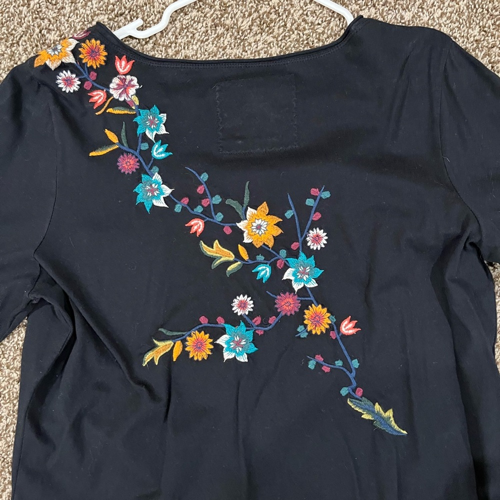 Johnny Was Embroidered Black Cotton Knit V-Neck Long Sleeve Tunic Dress - Size L